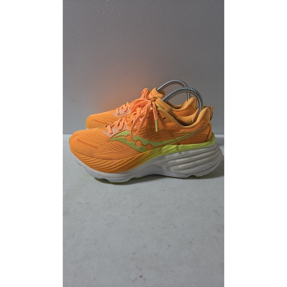 Saucony Hurricane 24 Womens Running Shoes Size 6.5 Orange Yellow Lightweight